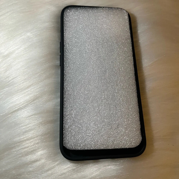 🖤New Summer Body IPhone 13 Case🖤 - Picture 5 of 5